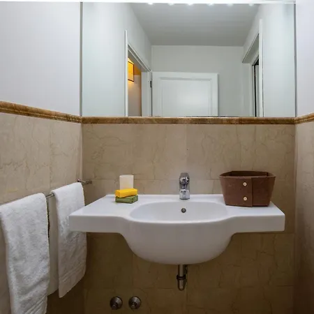 Апартаменты Rondinelli Charme Prestige *