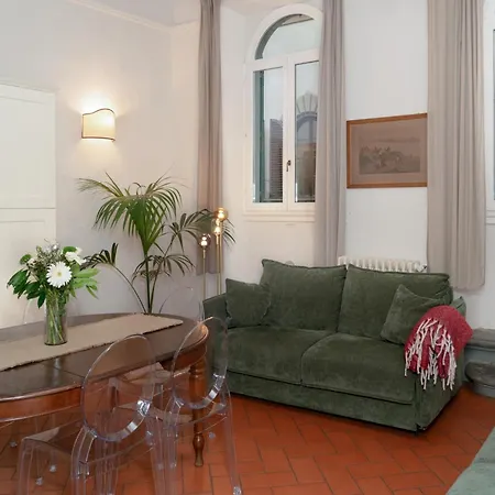 Rondinelli Charme Prestige Апартаменты *