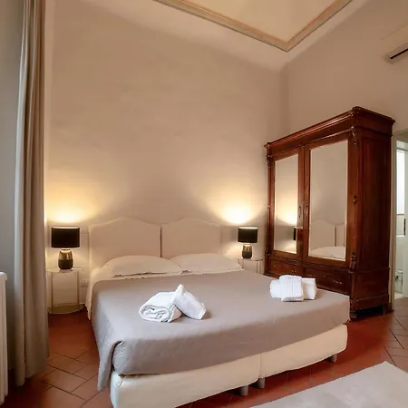 Апартаменты Rondinelli Charme Prestige *