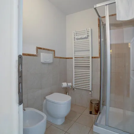 Апартаменты Rondinelli Charme Prestige *